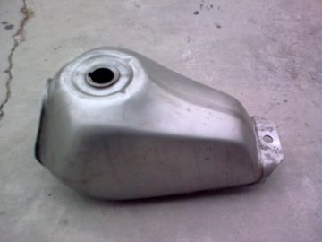 China Soldadura del depósito de gasolina del XL de la MOTO de la MOTOCICLETA del MOTOCRÓS de HONDA XL125 XL185s proveedor