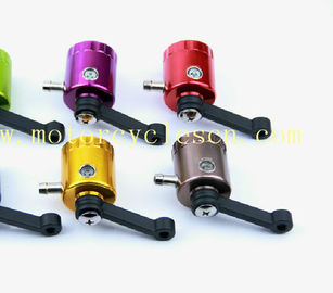 China La taza del pumpOil del líquido de frenos del CNC de la motocicleta modificó blanco del amarillo del rojo azul de la bici proveedor