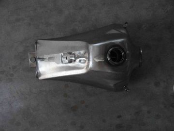 Soldadura amarilla azul negra roja del depósito de gasolina del MOTOCRÓS de SUZUKI GXT200 proveedor